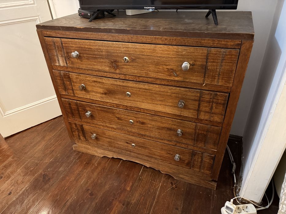 Cómoda vintage, em madeira