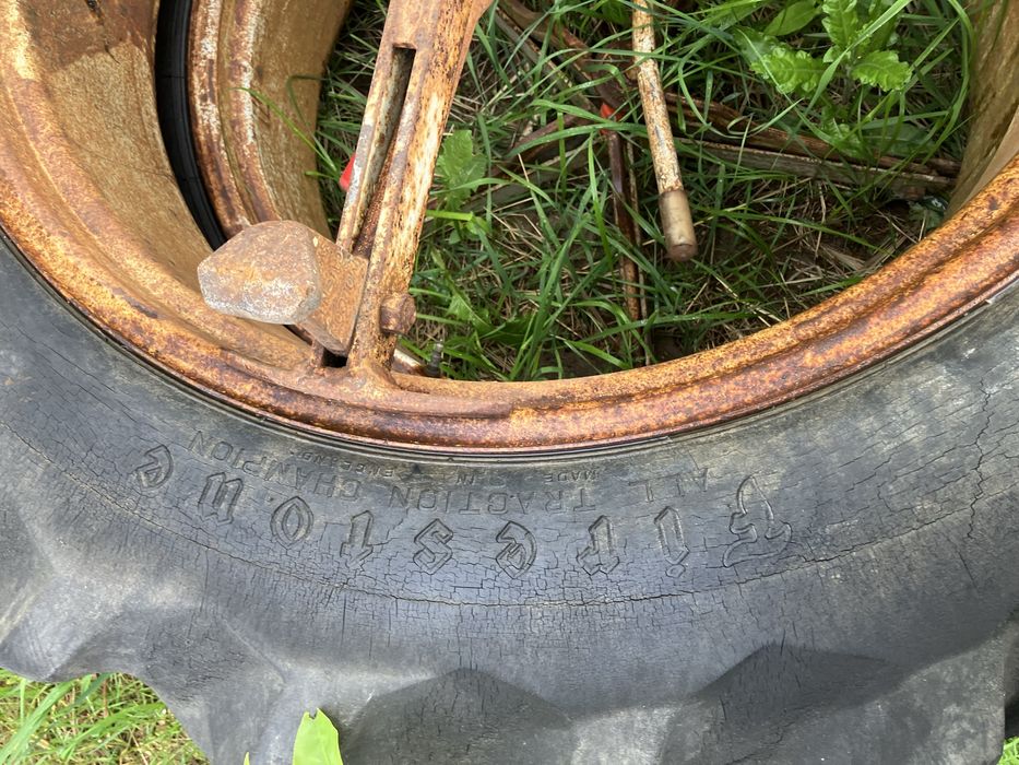 Koła bliźniacze opona 14,9-38 IH 16,9-38 13,6-36 Ford Leyland Deutz