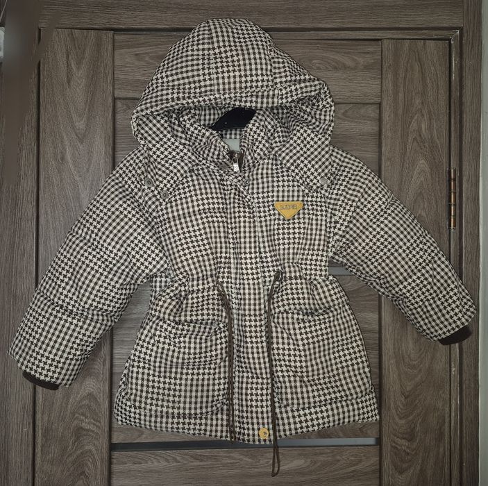 116-122 Куртка для дівчинки на теплу зиму