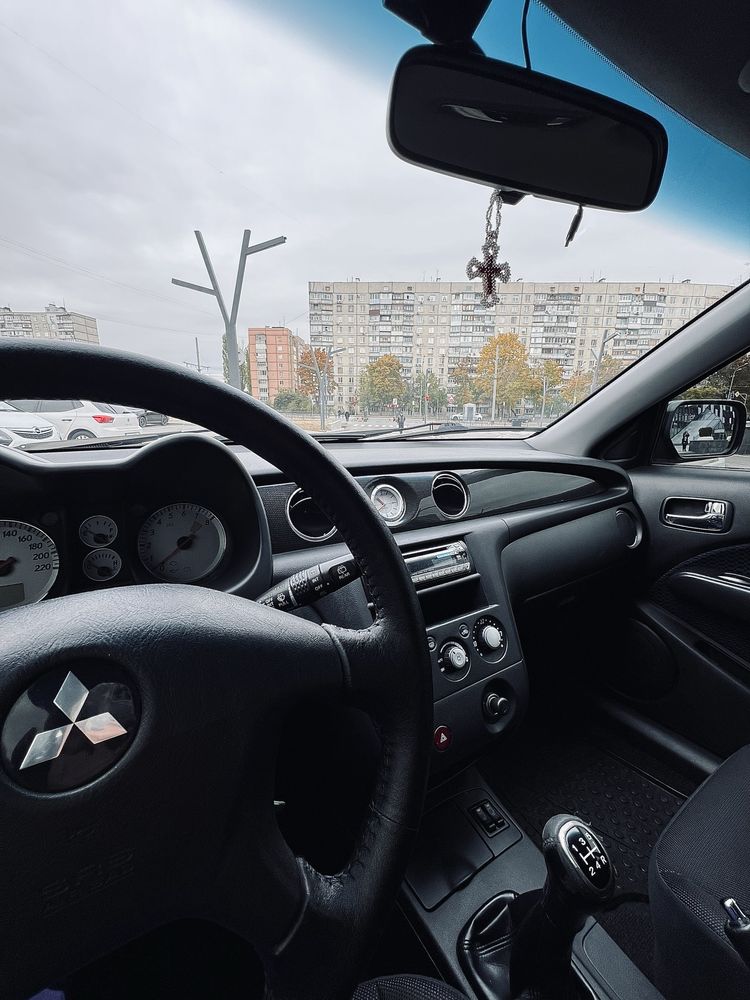 Продам авто Mitsubishi Outlander