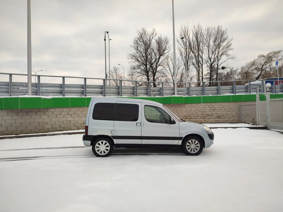 Peugeot Partner Peugeot Partner 2.0 Diesel. Nie pracował.