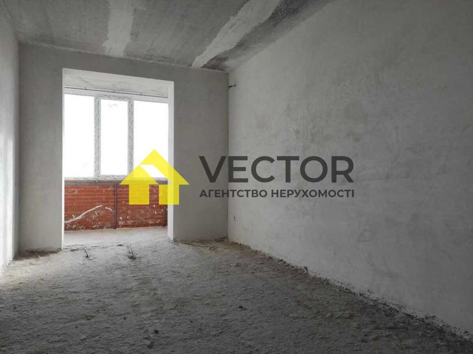 Продаж просторої 2к квартири 73 м2, Цегла, Індив. опалення!