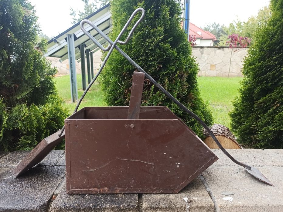 Weglarka z szufelką