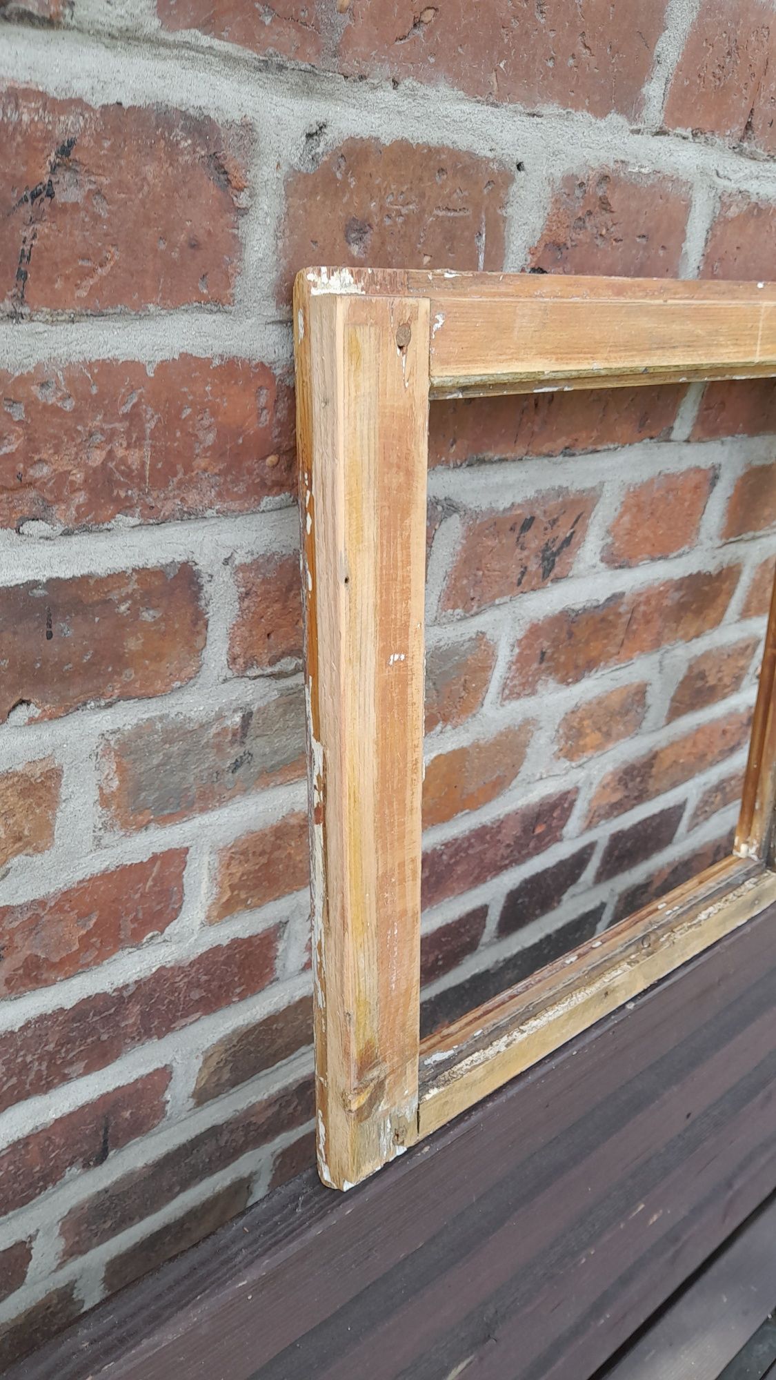 Stare okno okienko ramka drewniana zabytkowe