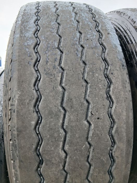 Грузові шини бу 385/65/R22.5