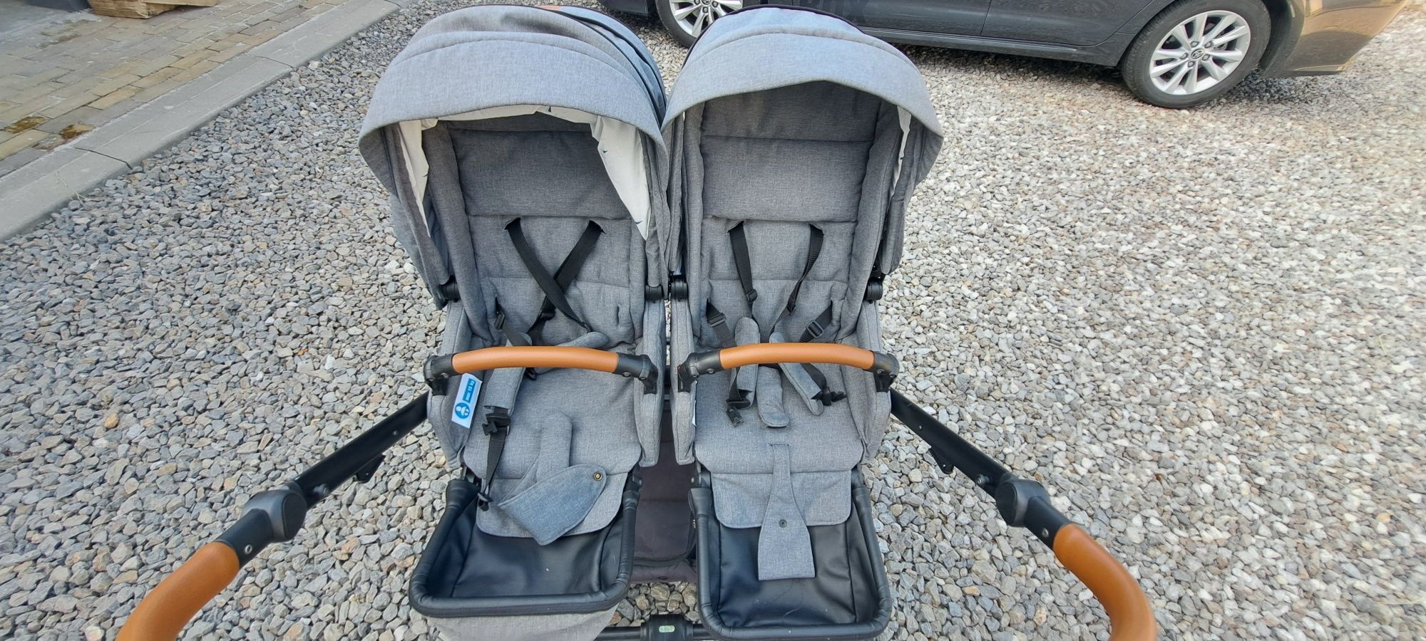 Wózek dla bliźniąt  Jedo Duo 2w1