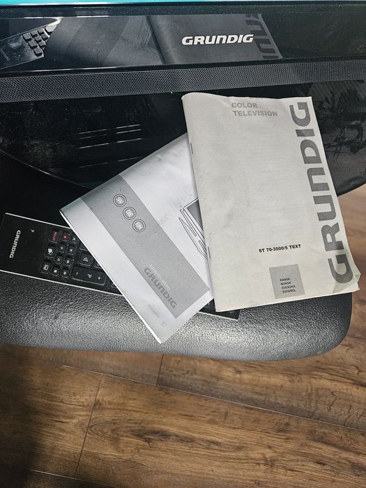 Telewizor Grundig 42"