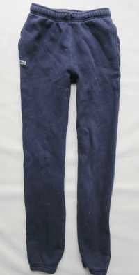 Lacoste spodnie dresowe bawełniane 158 cm