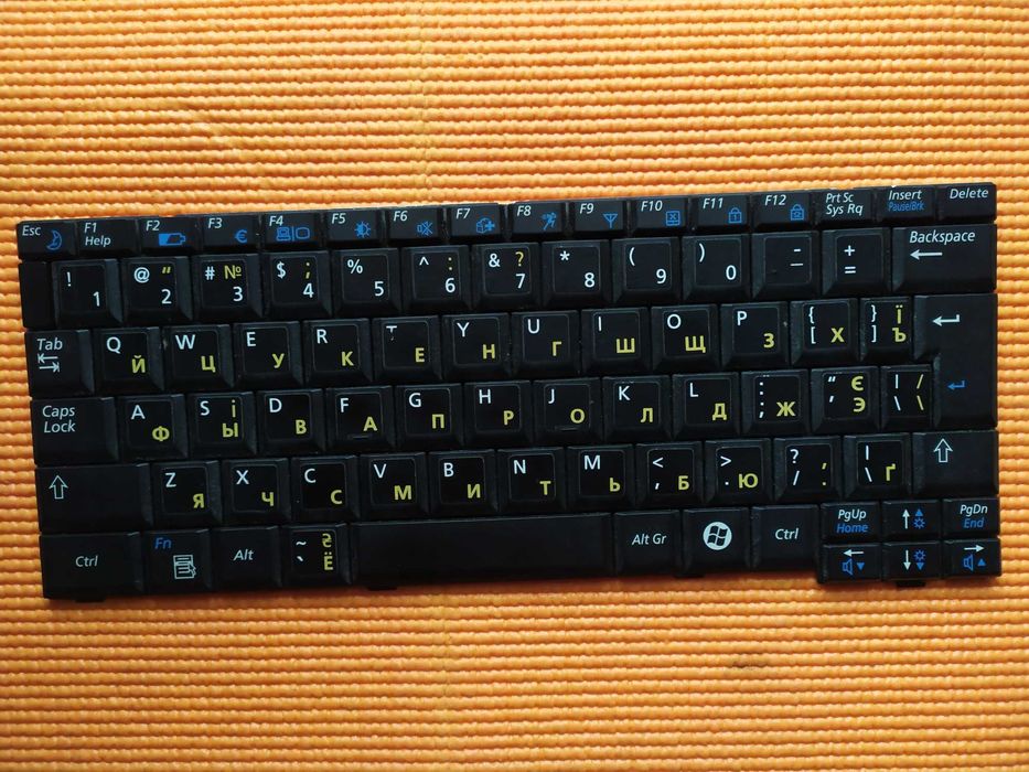 Клавіатура для ноутбука Samsung n120 ( діагональ екрану 10"1 )