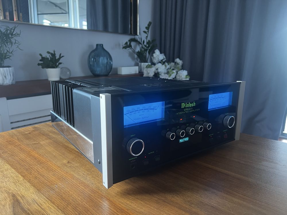 Wzmacniacz McIntosh 8900 - Stan idealny!