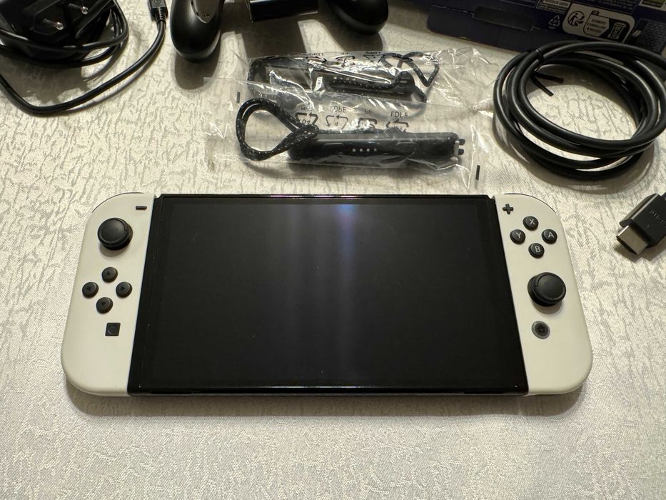 Praktycznie nowe NINTENDO Switch OLED