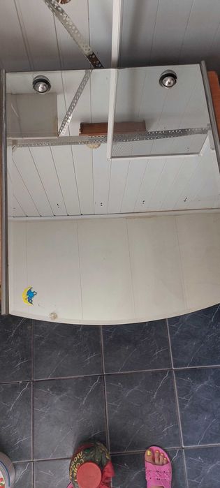 Дзеркало в ванну кімнату