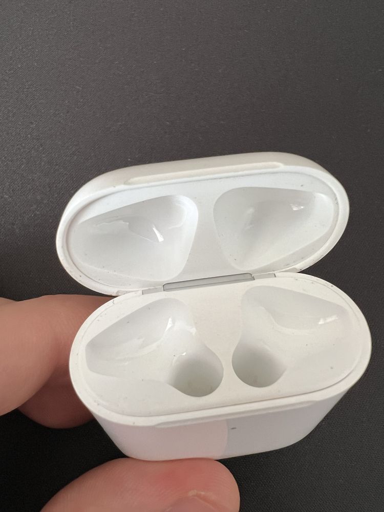 Etui/case ładujący do AirPods 2 generacji