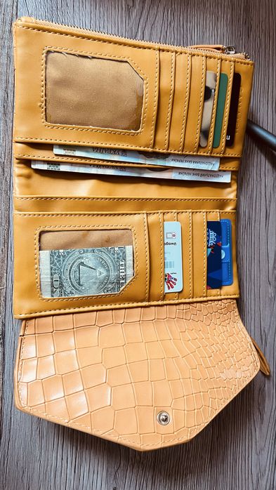 Гаманець жіночий