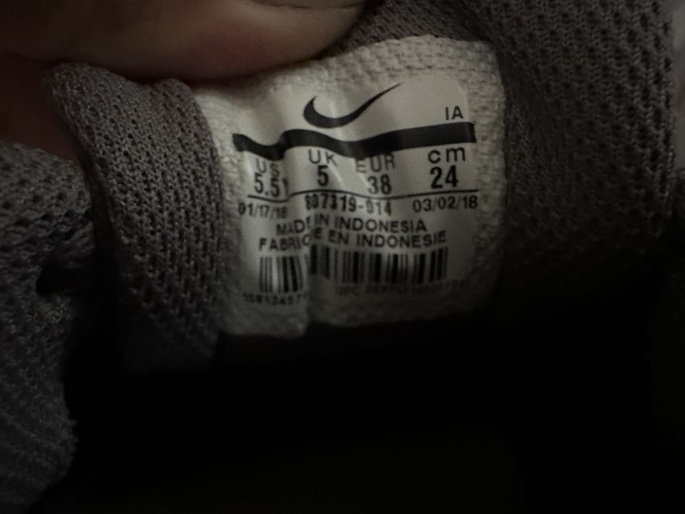 Кросівки Nike 38р.