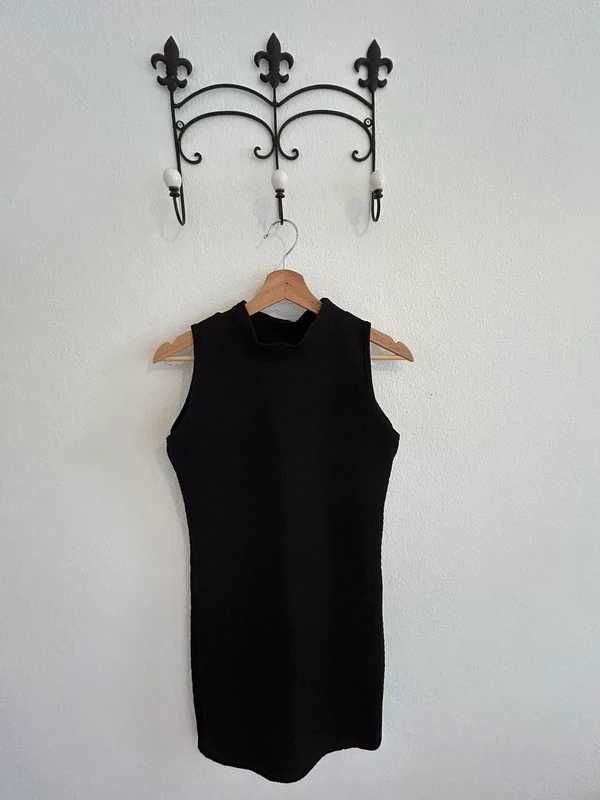 Vestidinho preto com estampa