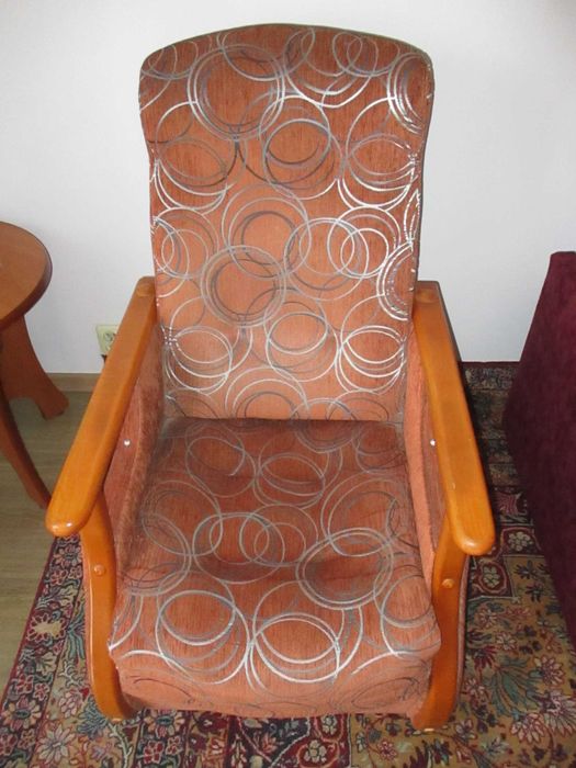 Fotel używany w dobrym stanie .