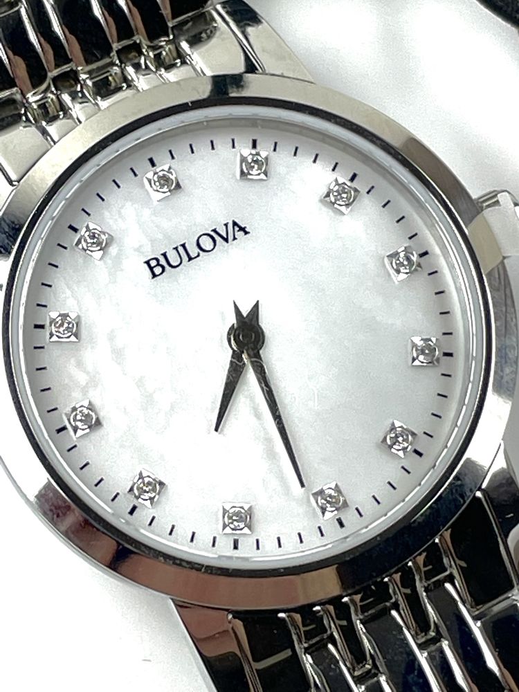12 настоящих БРИЛЛИАНТОВ Bulova diamond diamonds часы годинник діамант