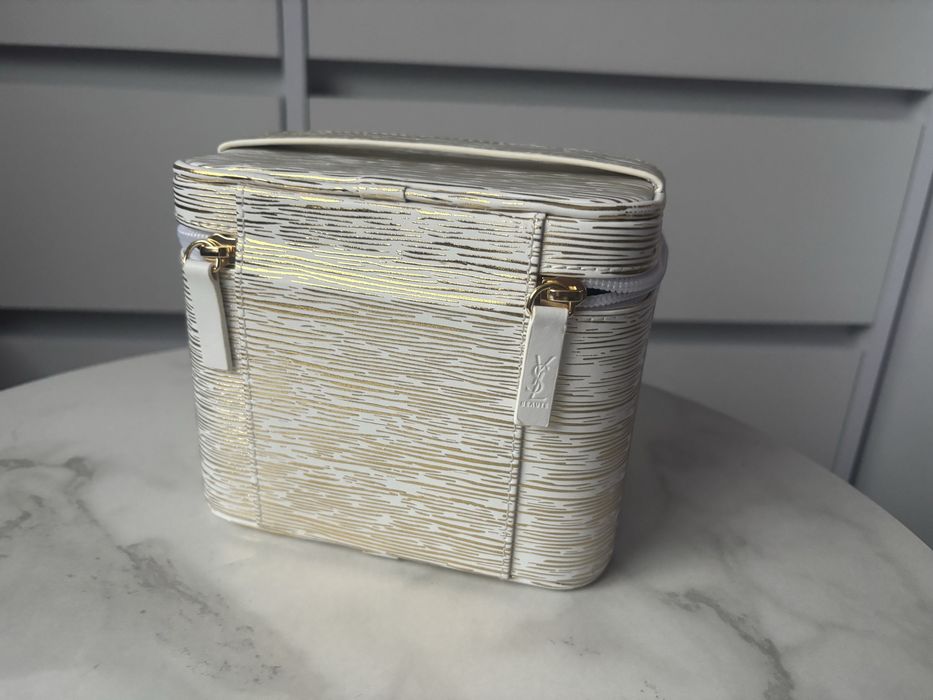 Kuferek Yves Saint Laurent Beaute