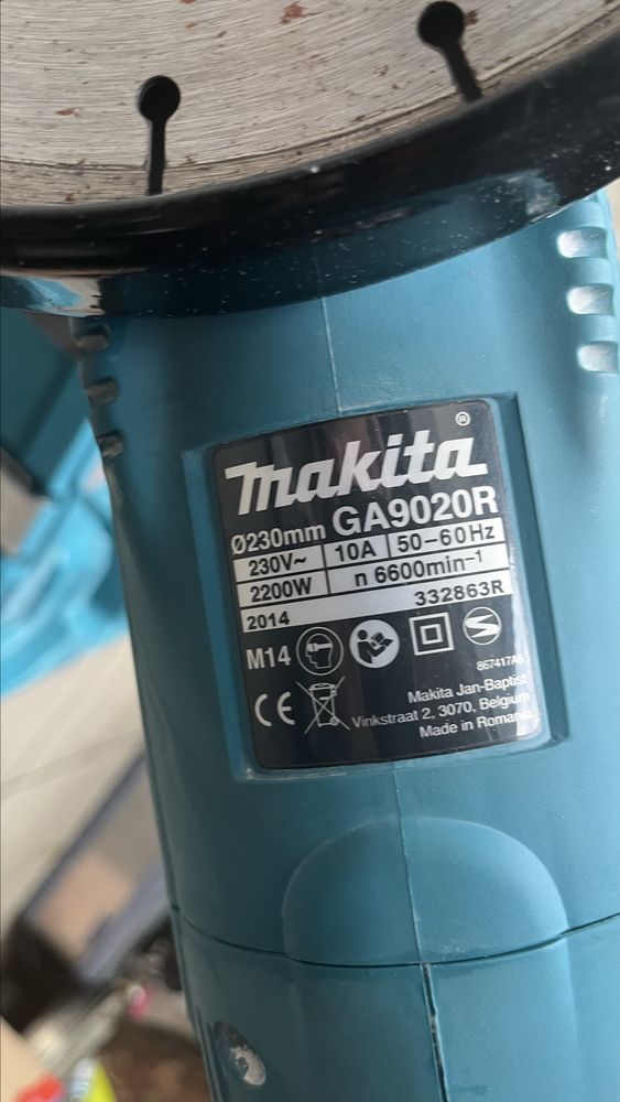 Szlifierka kątowa Makita GA9020R