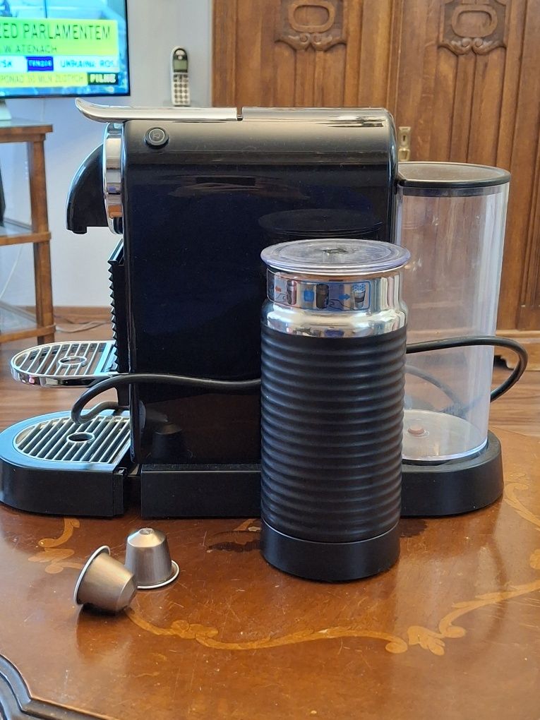 Ekspres kapsułkowy Delonghi Nespresso Citiz EN 267.BAE