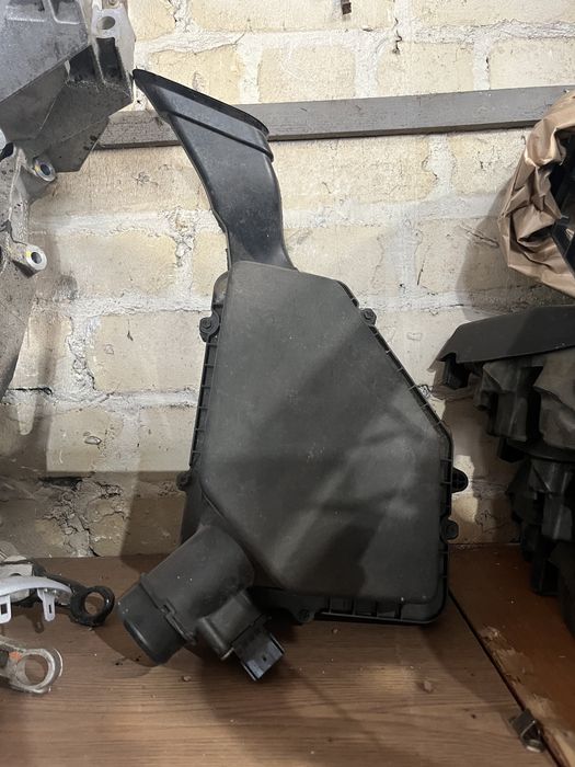 Chevrolet volt 2 корпус воздушного фильтра корпус повітрьоного фільтра