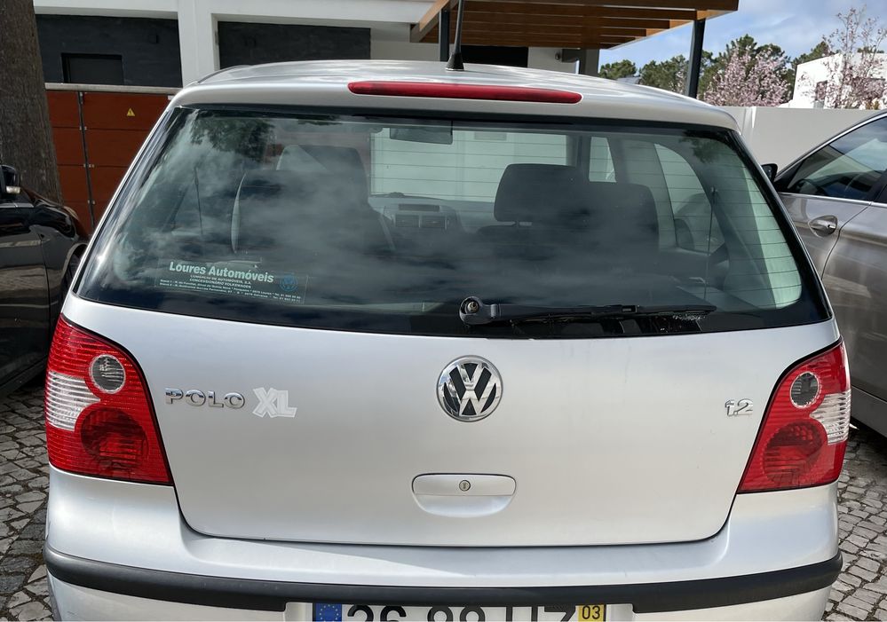 Volkswagem polo cinzento 2003