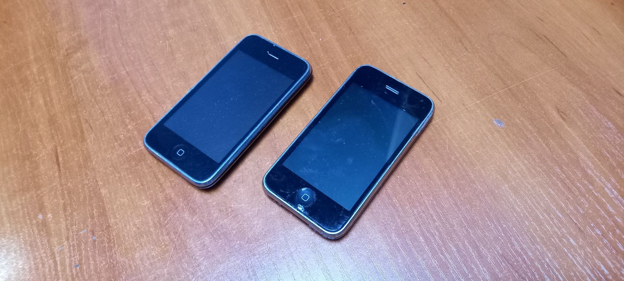 2 x Iphone 3Gs - niesprawdzone