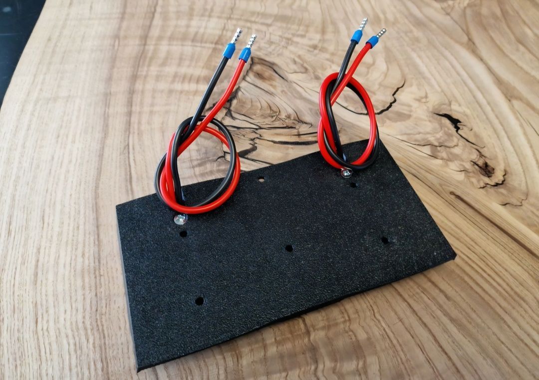 Adapter Parkside na dwa akumulatory Podwójny