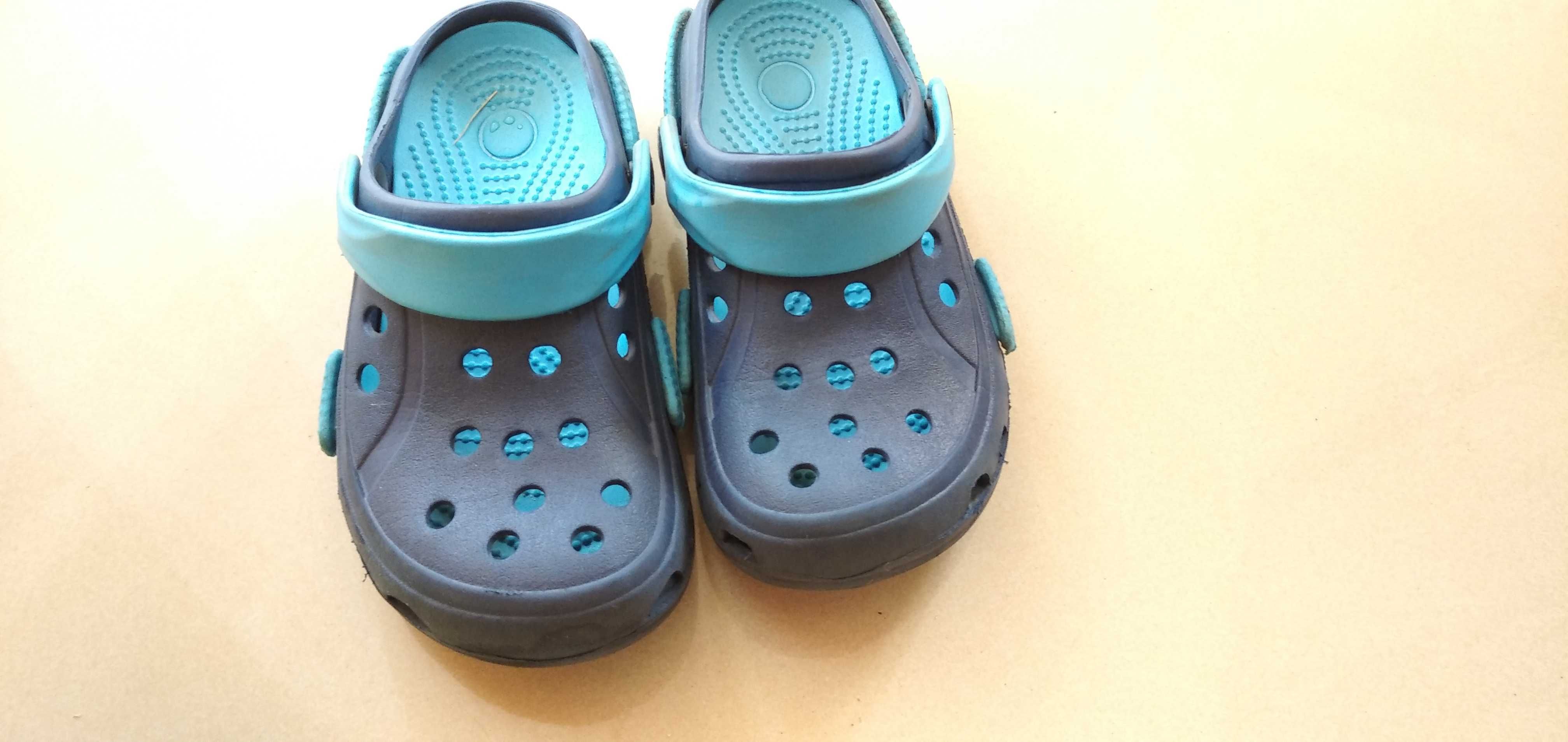 Buty basenowe, klapki typu crocs r 28, 17 cm