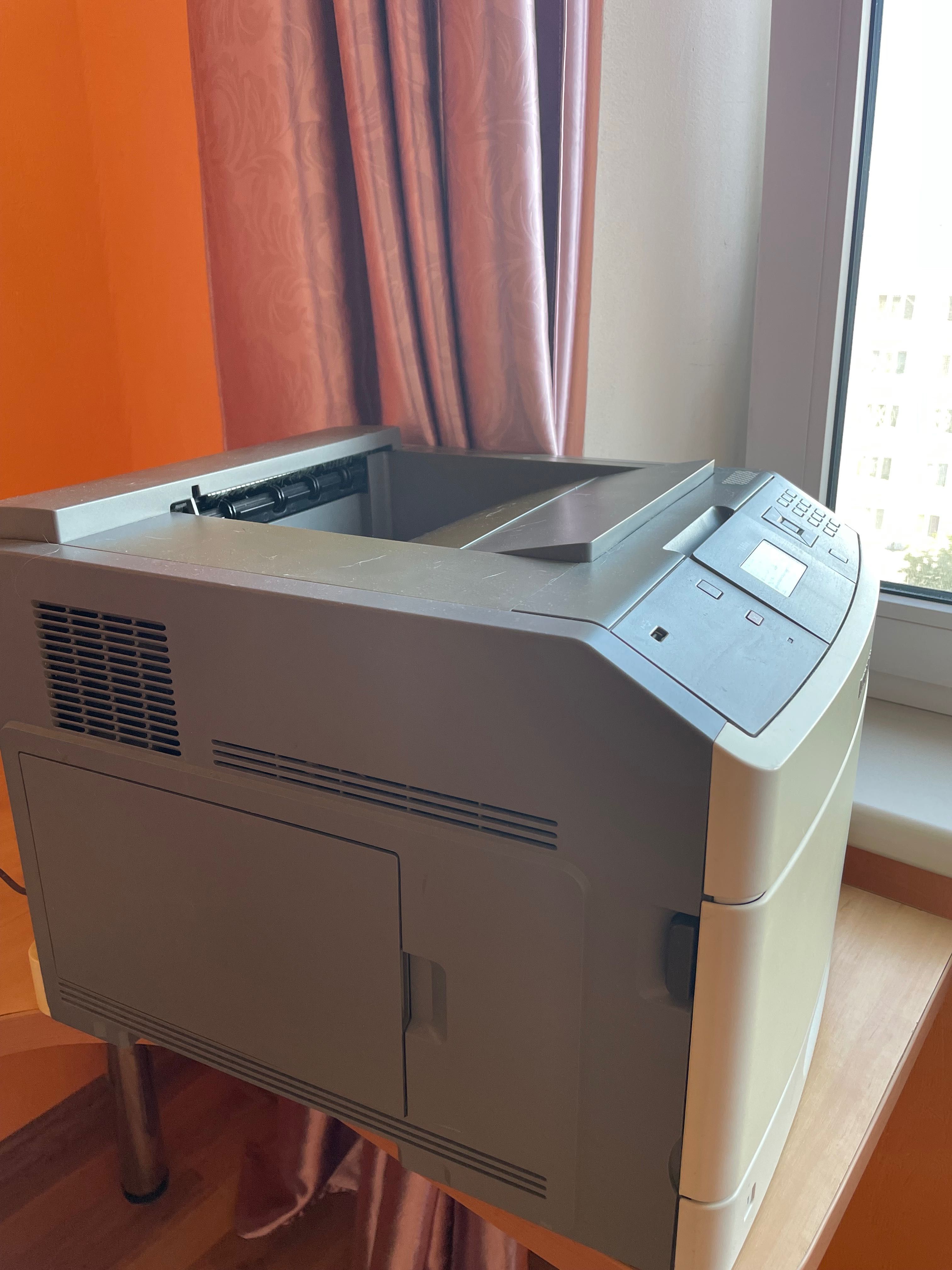 Принтер Lexmark T650n
