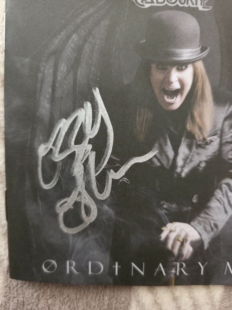 Ozzy Osbourne Ordinary Man CD Autografado