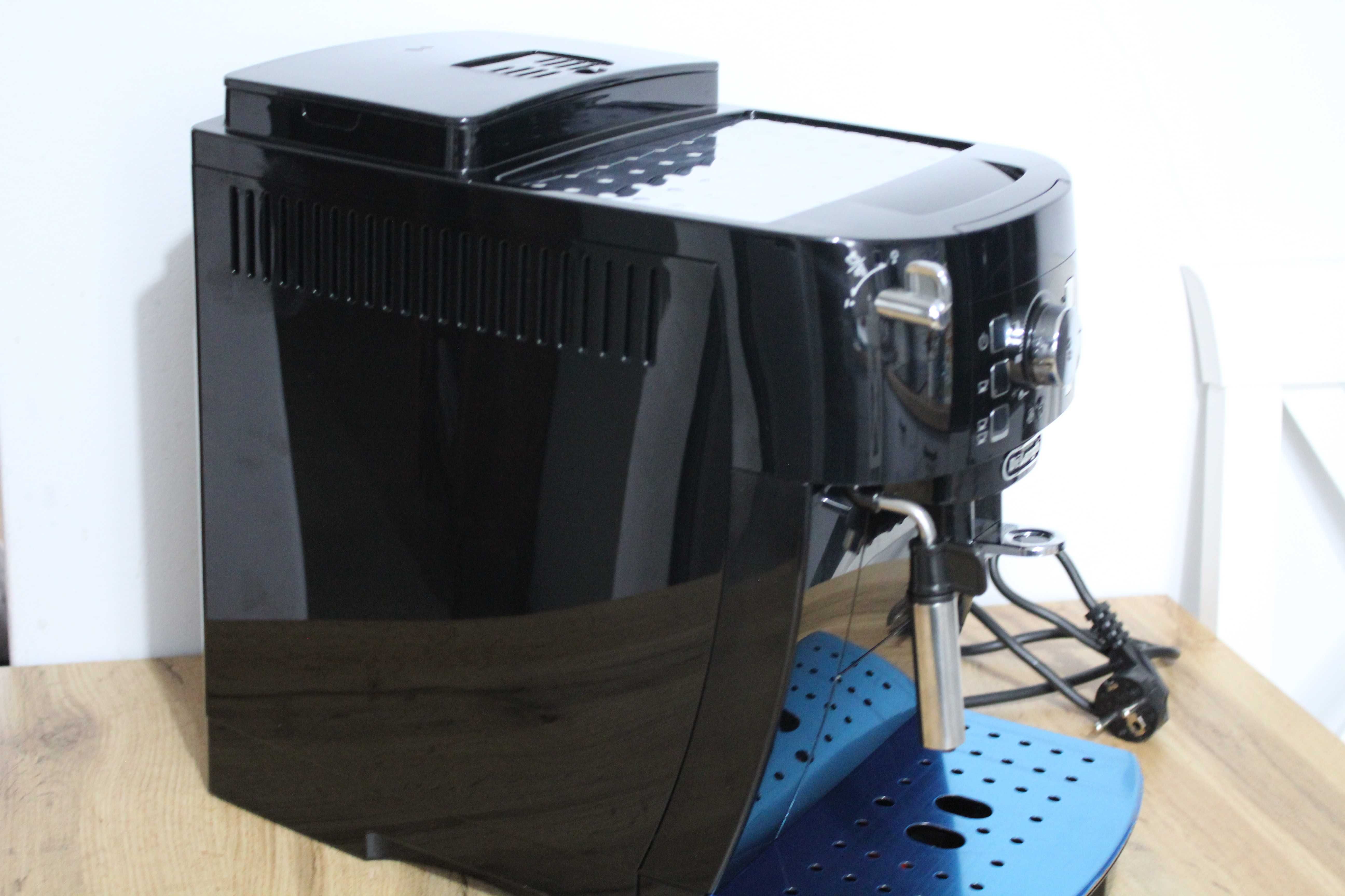 ekspres DELONGHI MAGNIFICA S  ecam20.116 gwarancja serwisowa