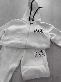 Biały ciepły dres Dior s