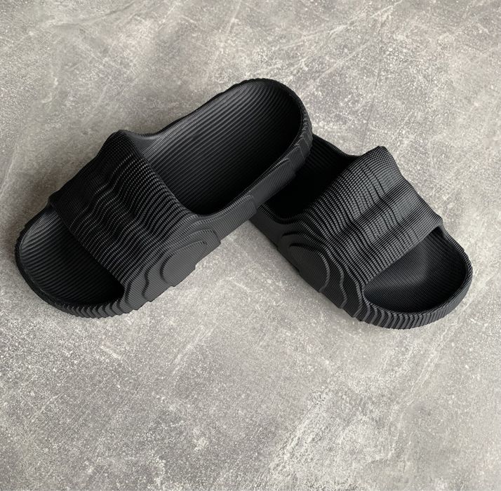 Шльопанці тапки тапочки adidas adilette 22