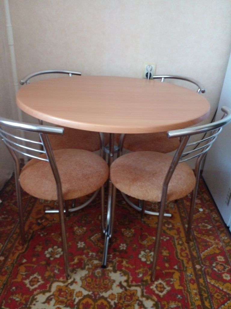 Продаються кухонні меблі