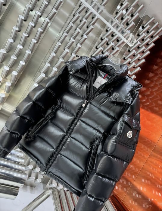 Kurtka męska Moncler Maya czarna puchowa z kapturem gęsi puch M