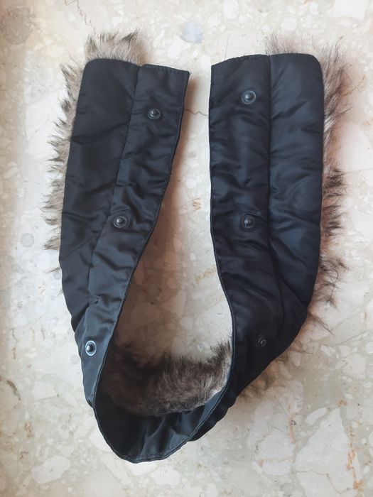 Futrzany kołnierz od kurtki z napami