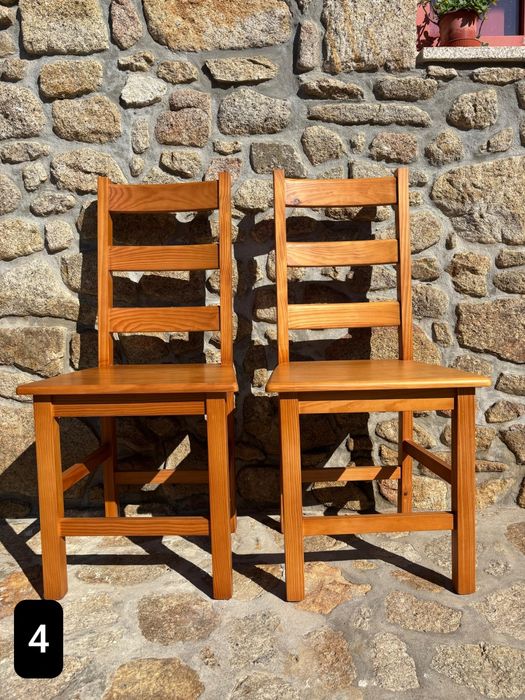 Conjuntos de Cadeiras em madeira maciça
