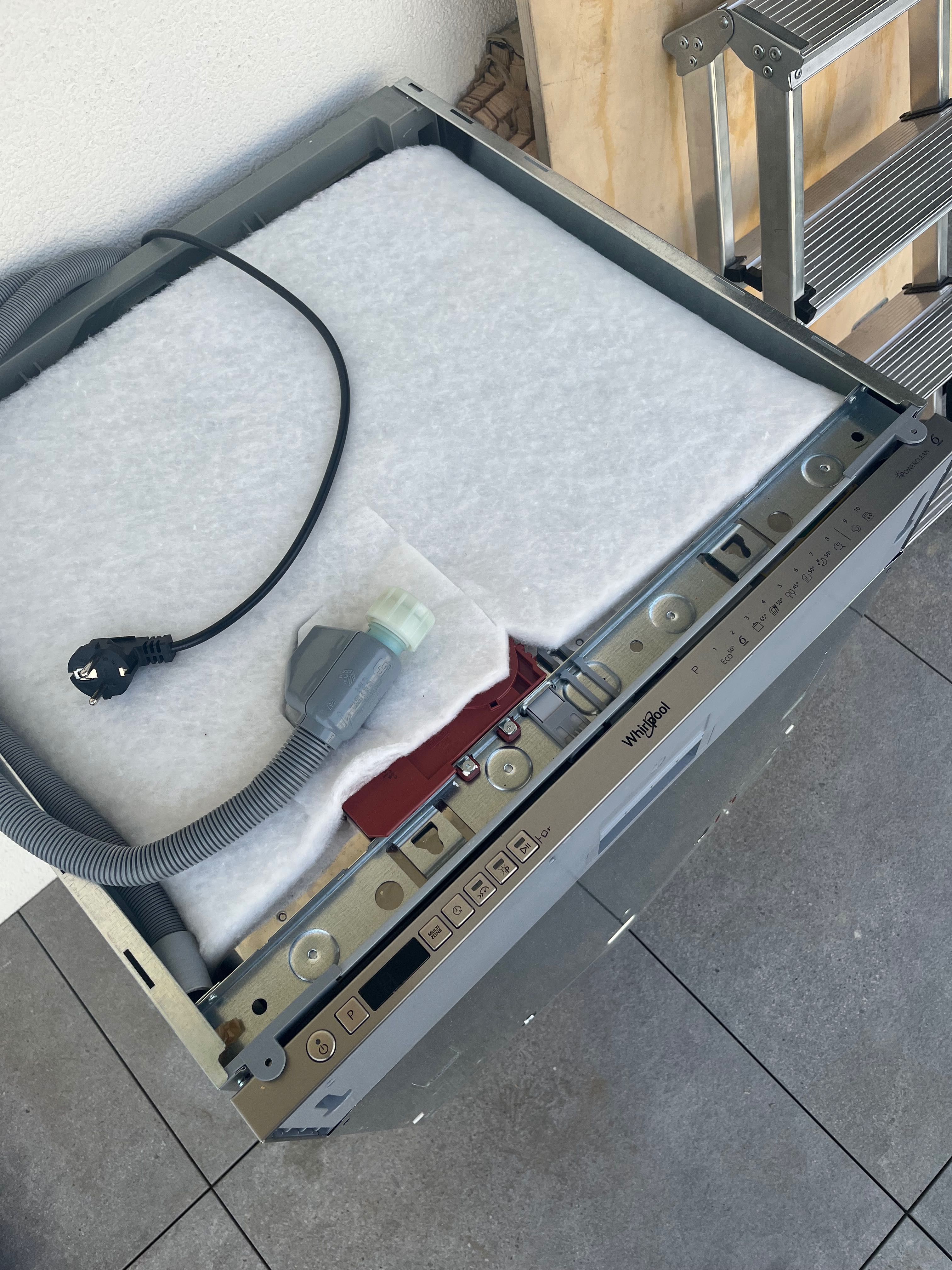 Zmywarka WHIRLPOOL WIO 3O540 PELG Aqua Stop