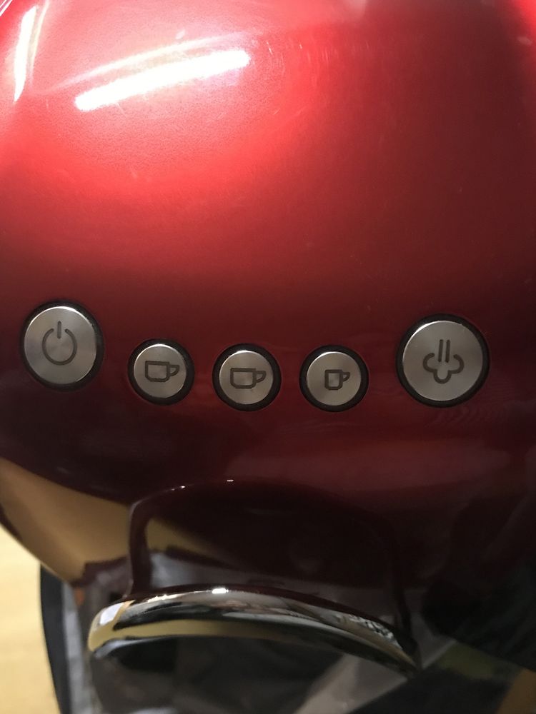ekspres na kapsułko tchibo cafissimo classic hot red