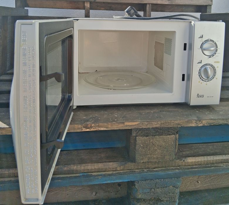 Microondas cinzento TEKA