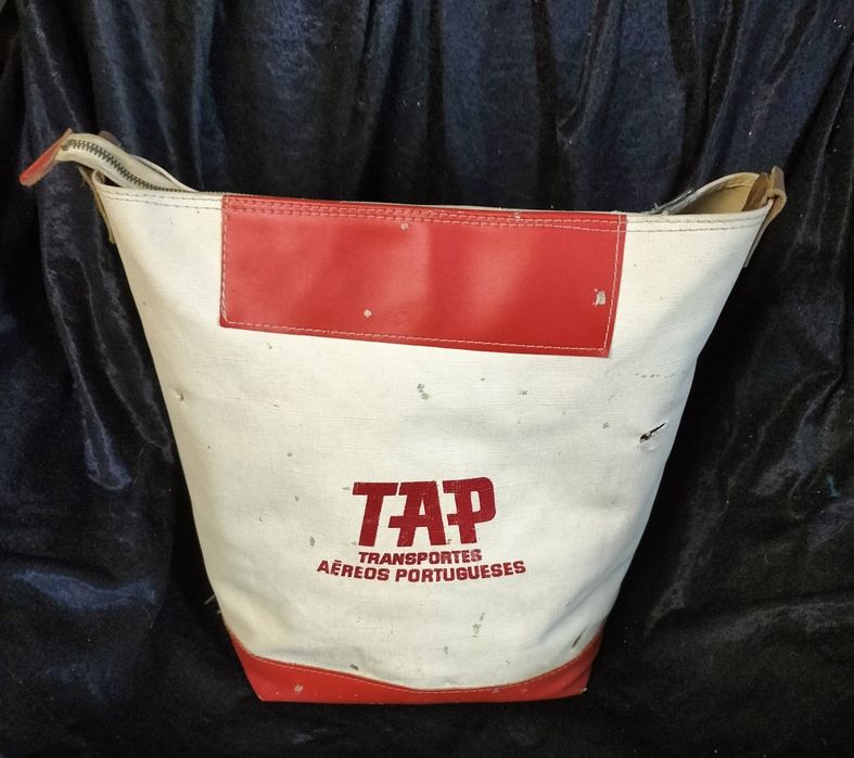 Mala de Hospedeira da TAP
