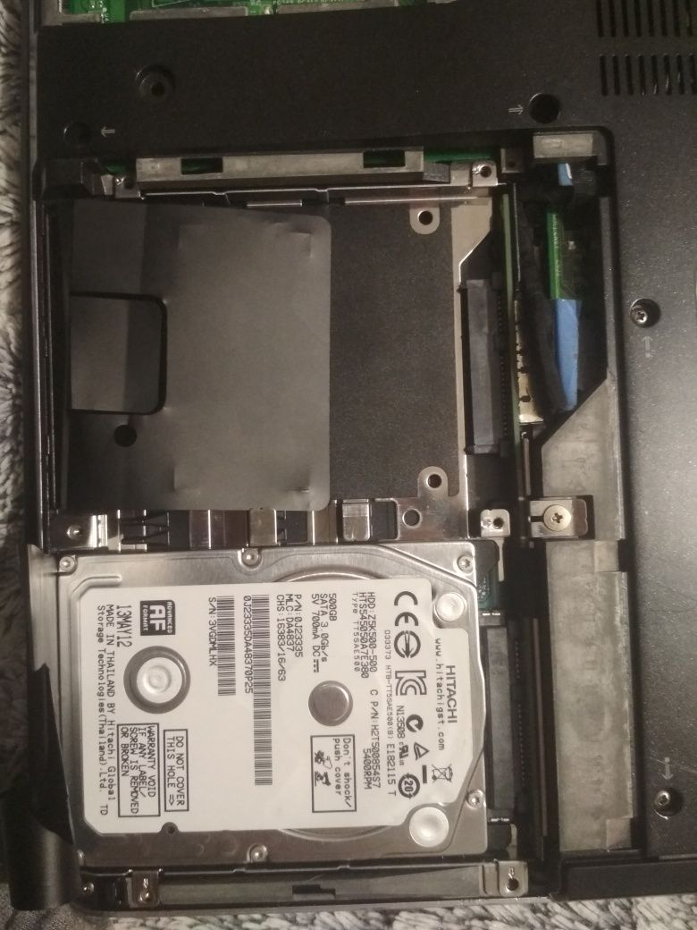 Sony Vaio VGN-AR51J Model PCG-8Z2P не робочий