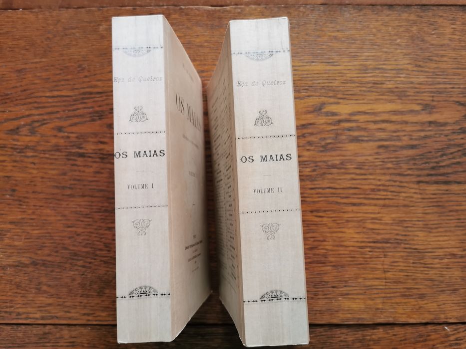 Os Maias - Eça de Queiroz (2 Volumes)