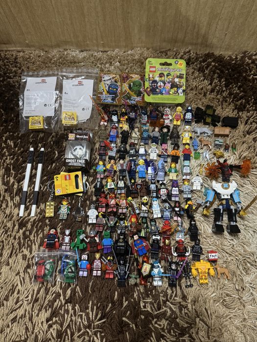 Лего фігурки оригінал