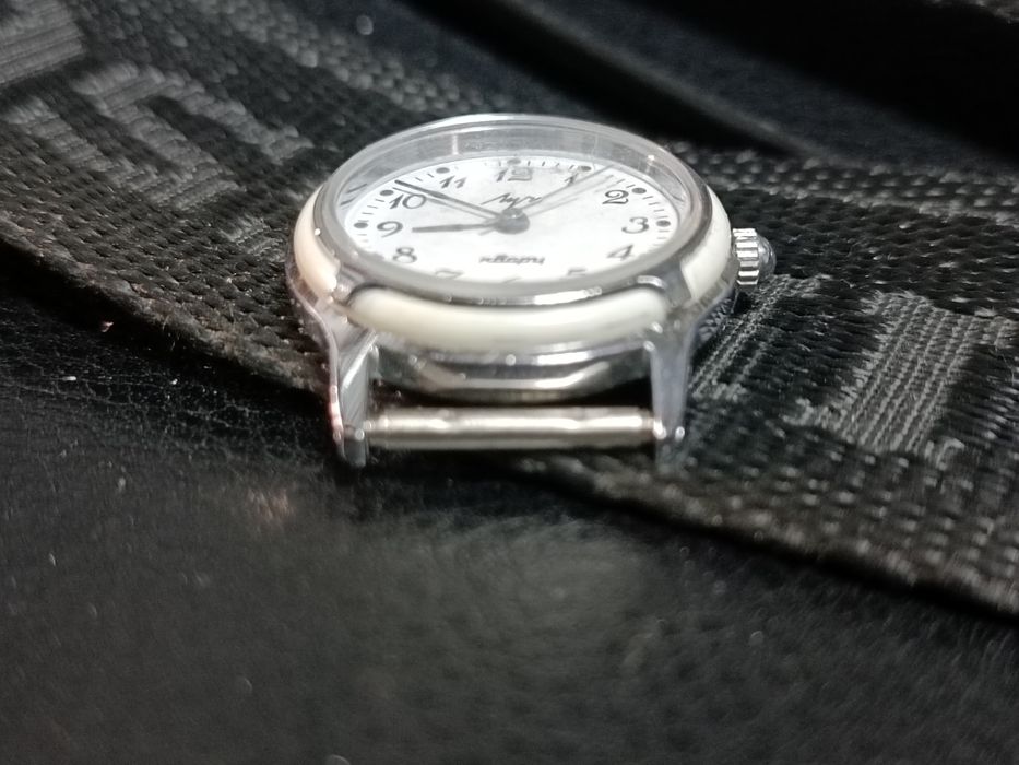 Годинник часы Луч Кварц СССР