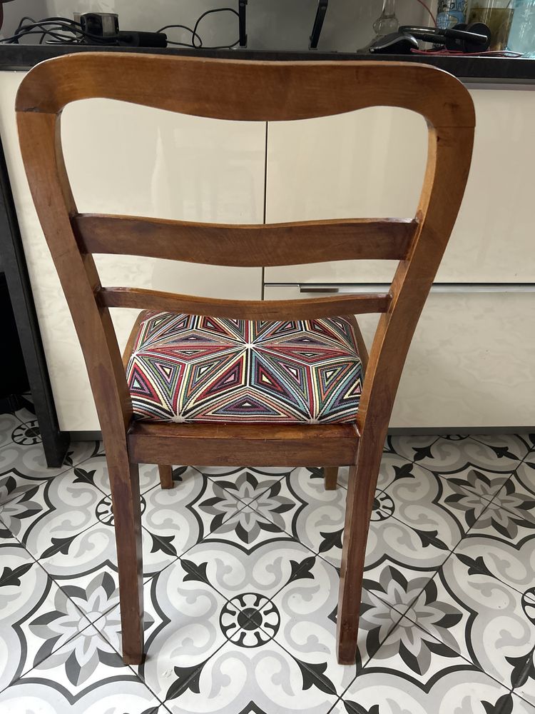 Krzesło po wymianie tapicerki