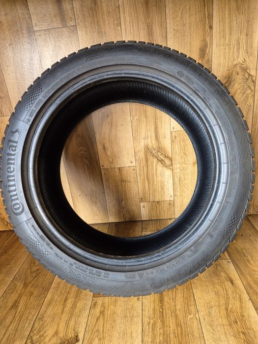 235/45/18 Continental para zima 6,8mm 2021r