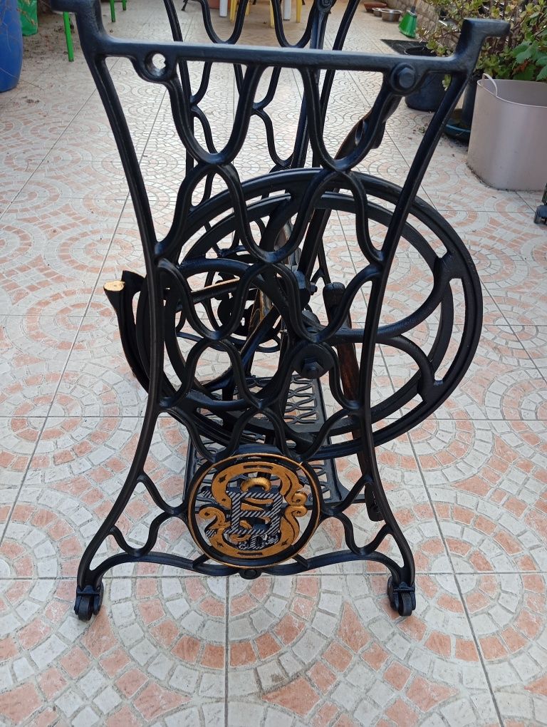 Máquina de costura antiga